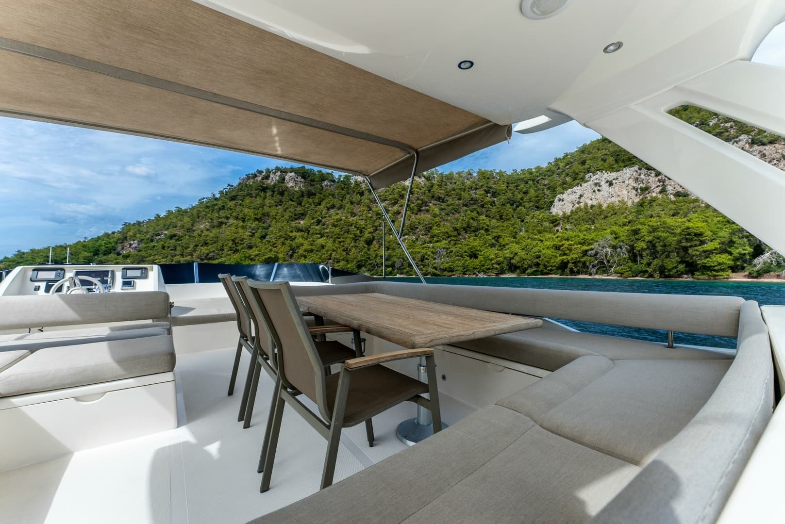 2012 Numarine — - Image 4