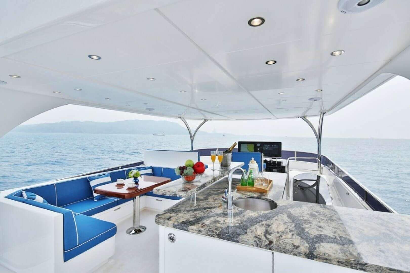 2027 Johnson Flybridge w/Hydraulic Platform - Image 31