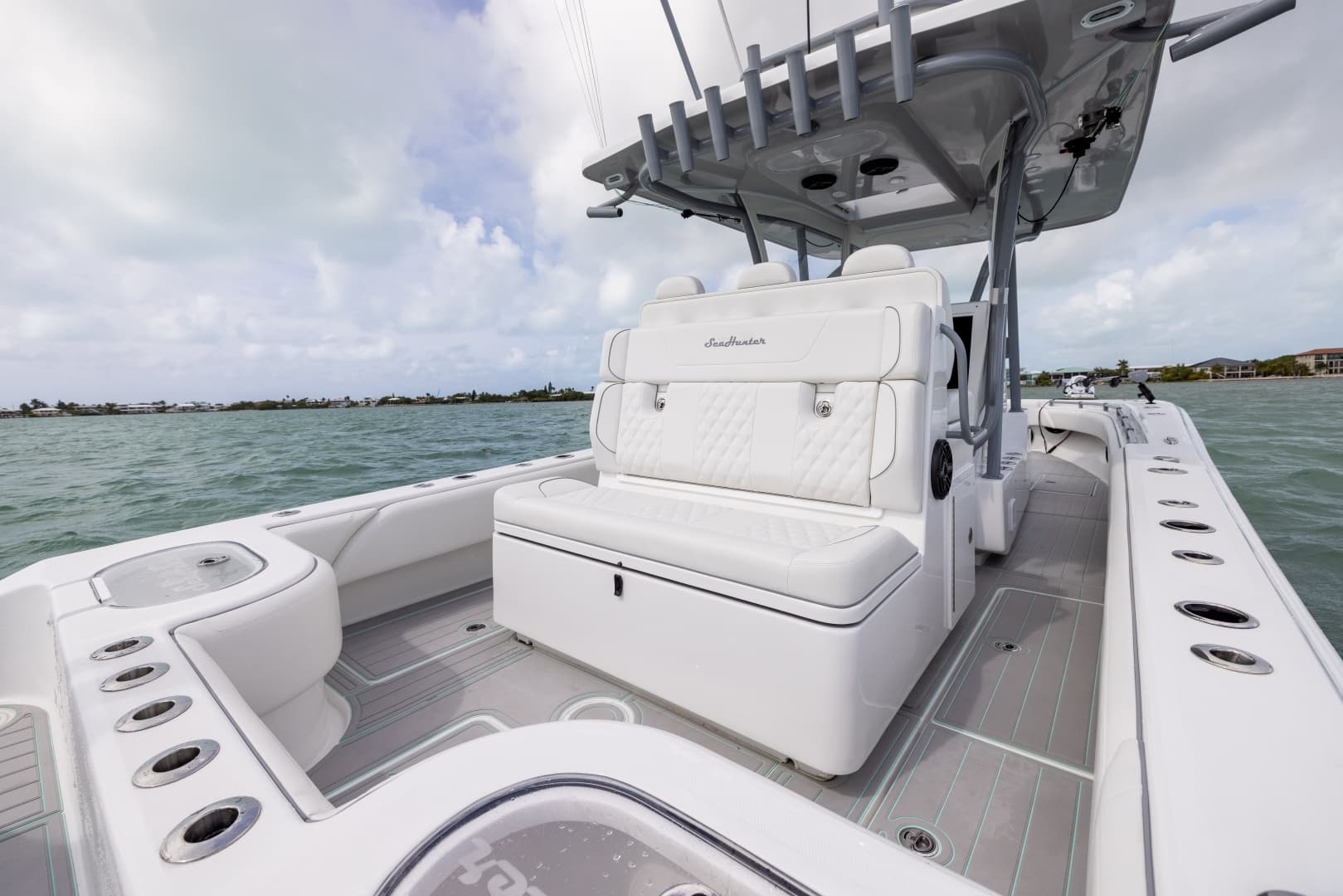 2025 SeaHunter Floridian - Image 32