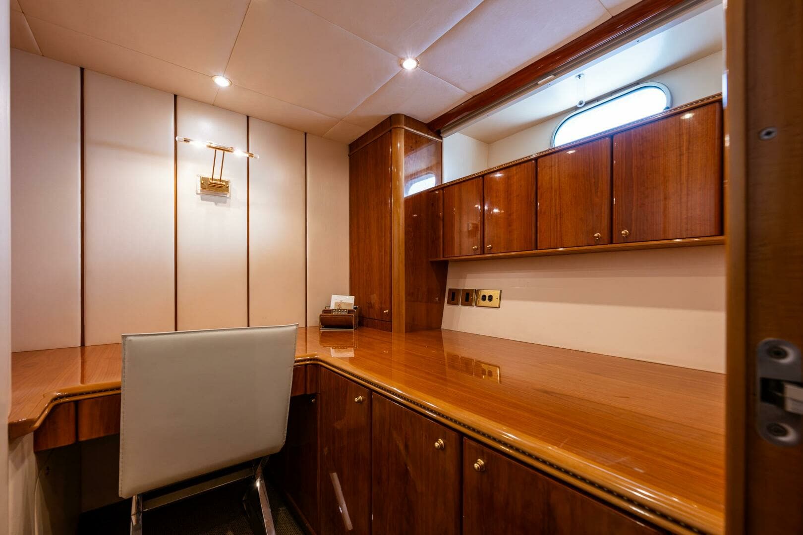 2002 Viking Princess 72 Princess Yacht - Image 50