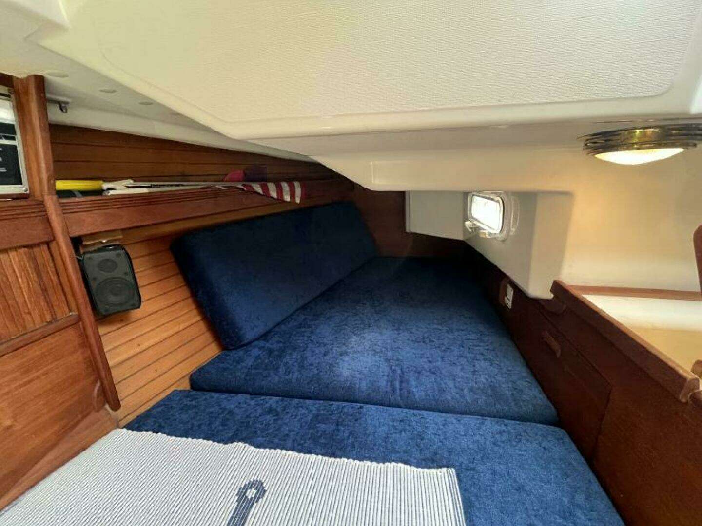1988 Sabre 34 MkII - Image 17