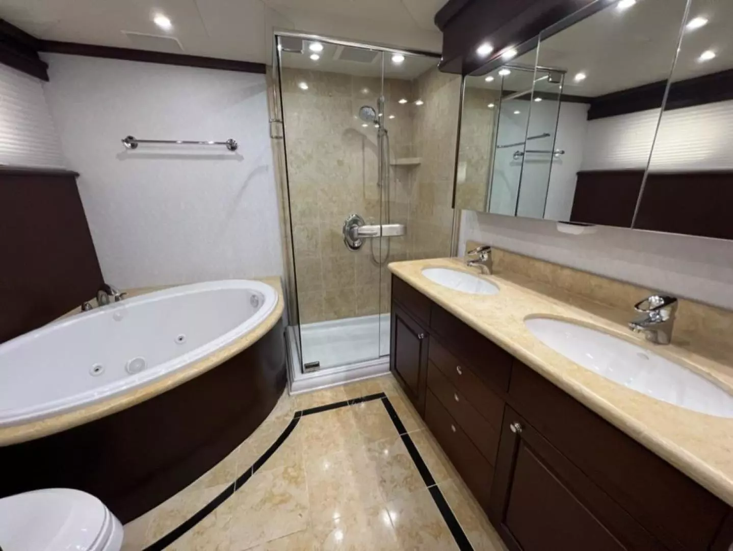 2006 Pacific Mariner — - Image 36