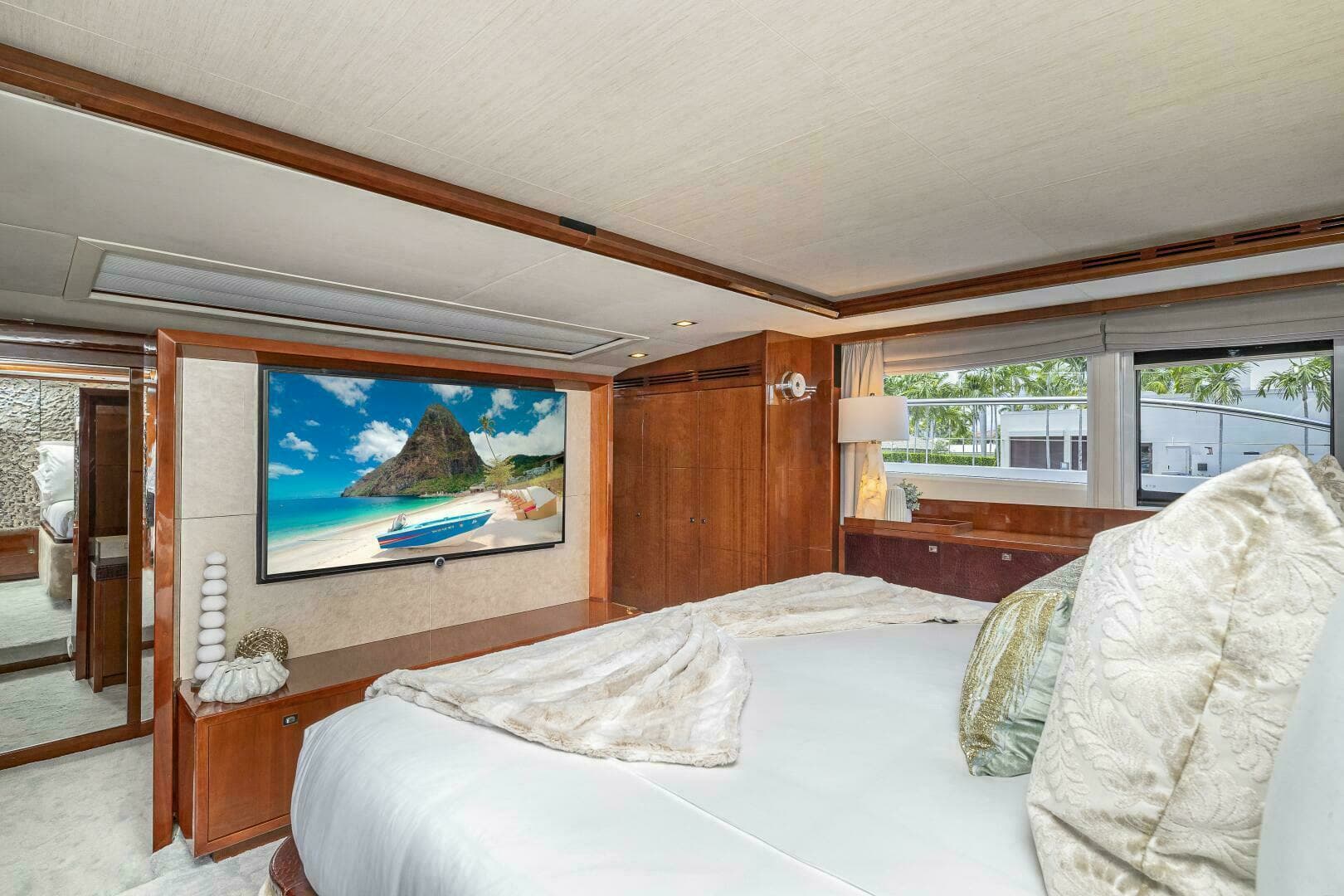2012 Princess 32M - Image 20
