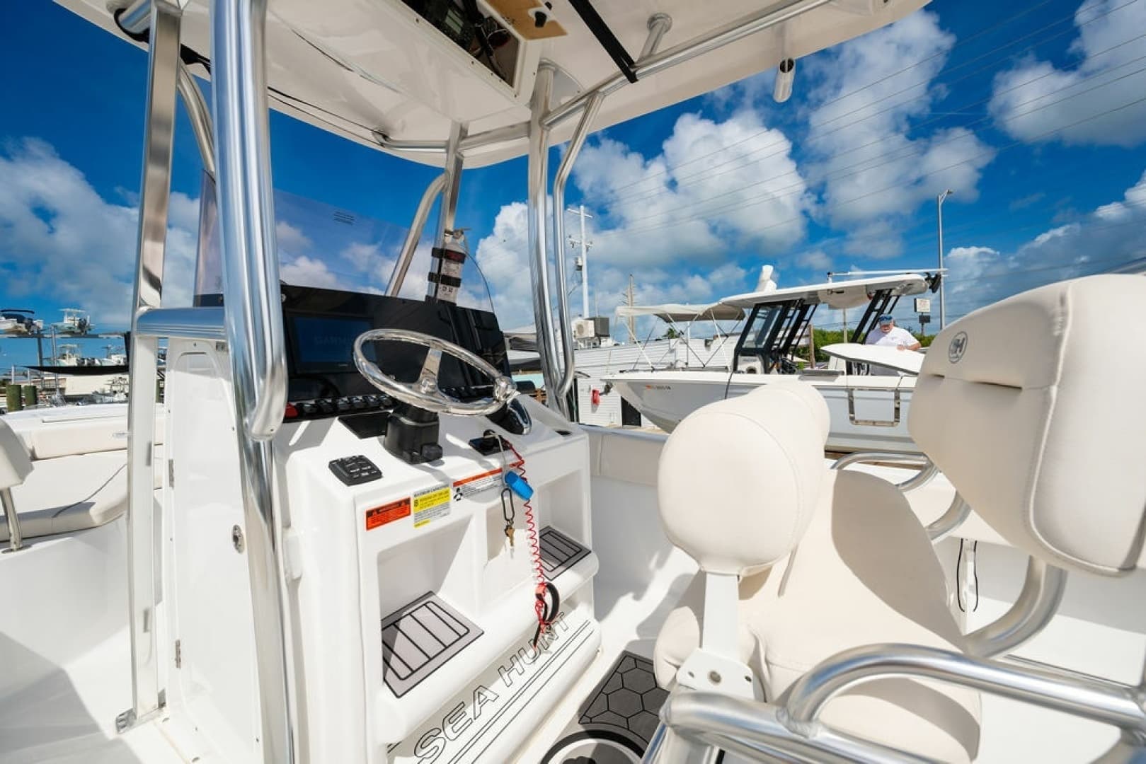 2023 Sea Hunt 234 Ultra - Image 10