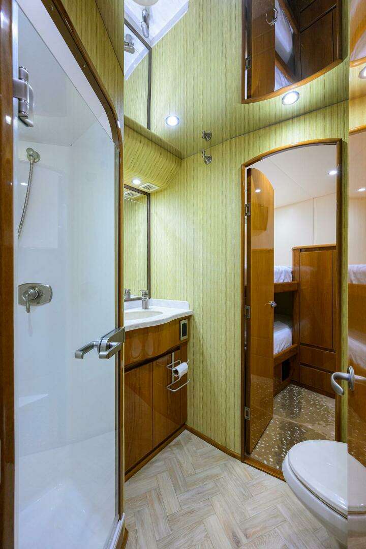 2014 Viking 76 Enclosed Bridge - Image 36