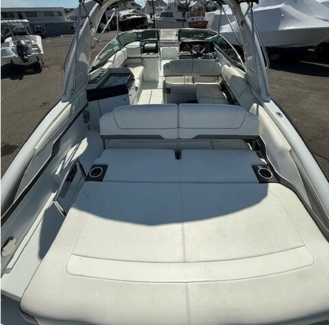 2015 Formula 310 Bowrider - Image 7