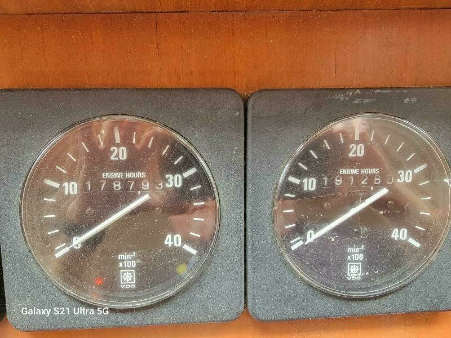 1987 Marine Trader Wide Body - Image 37