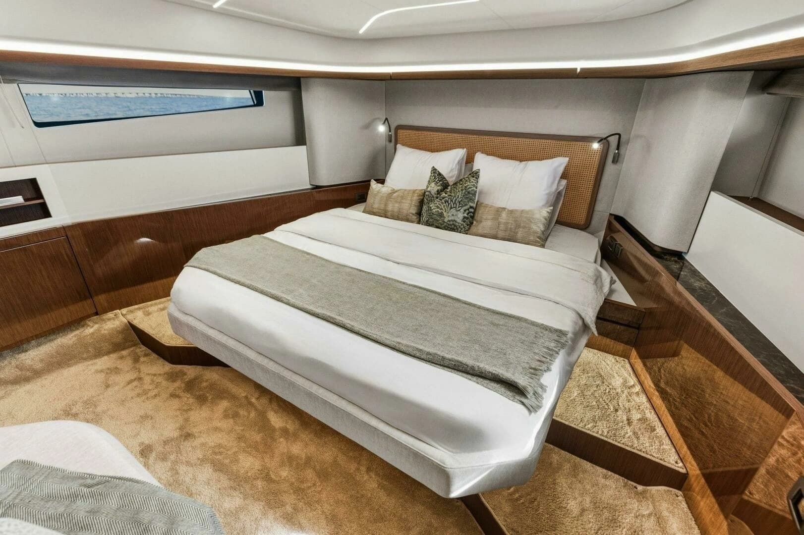 2026 Prestige F4.9 - Image 22
