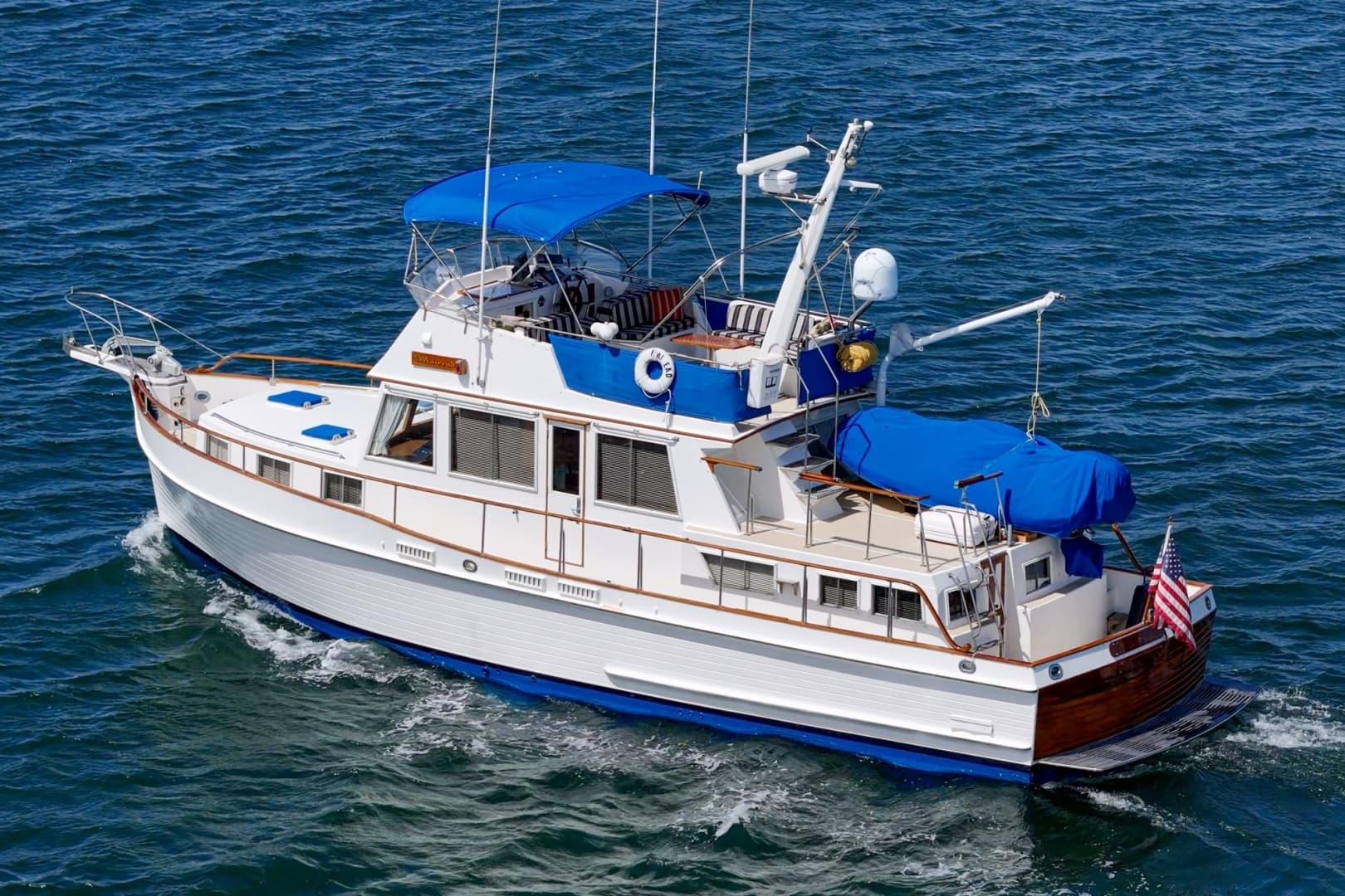 1987 Grand Banks 47 motoryacht - Image 6