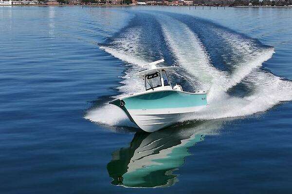 2022 Regulator 31 FS