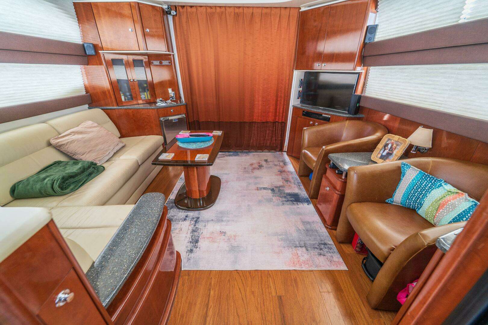 2009 Meridian 441 Sedan - Image 34