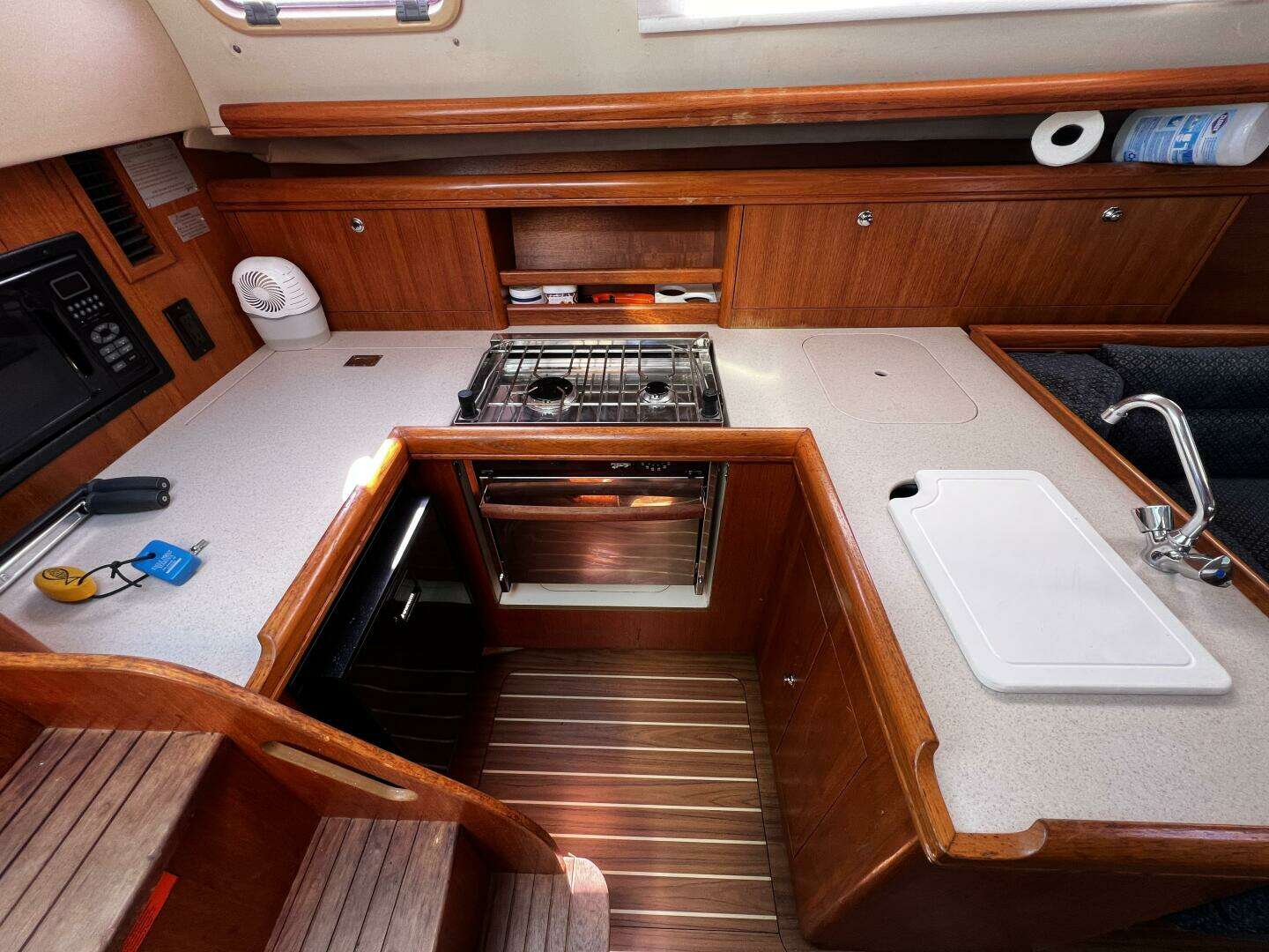 2004 Hunter 33 - Image 60