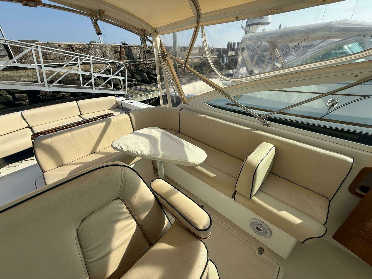 2009 Hunt Yachts Harrier 29 - Image 20