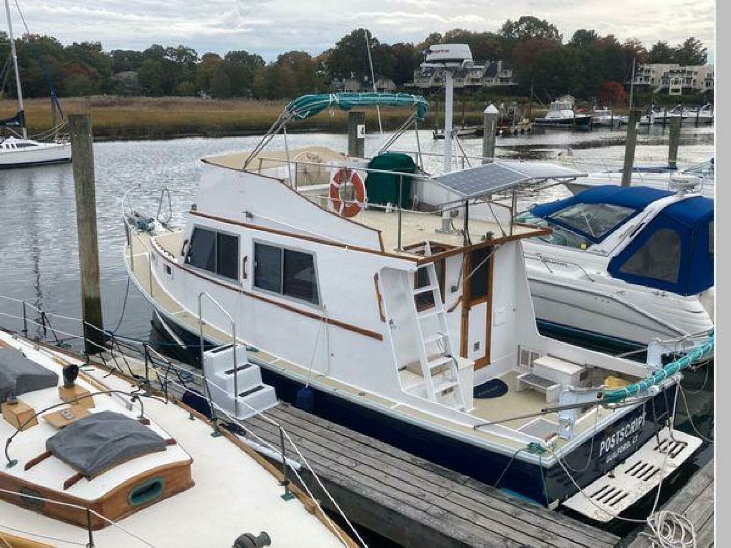 1984 Duffy Flybridge Cruiser - Image 2