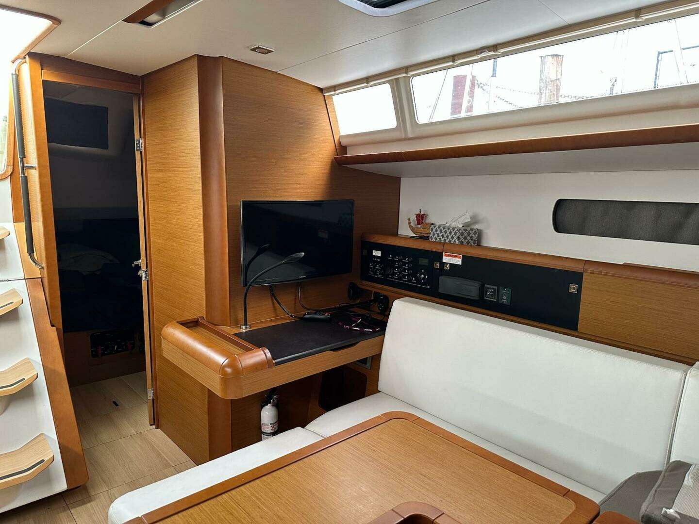 2018 Jeanneau Sun Odyssey 479 - Image 37
