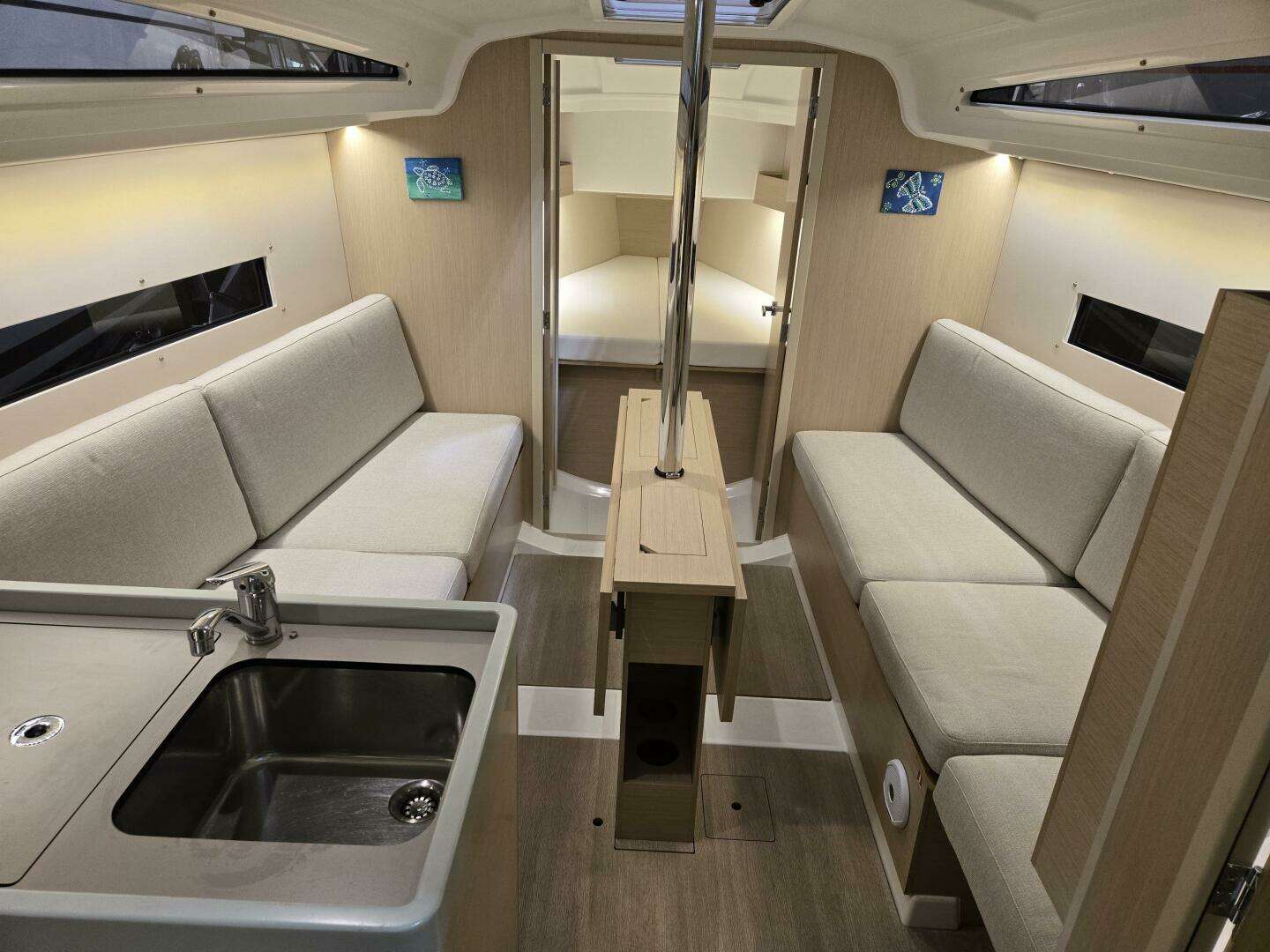 2021 Beneteau Oceanis 30.1 - Image 23