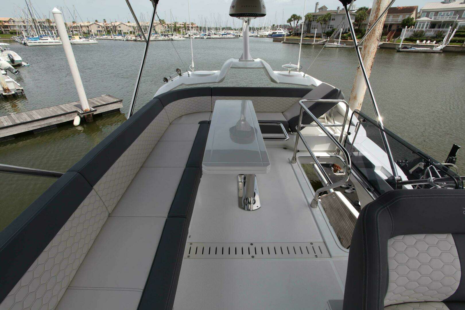 2025 Galeon — - Image 60