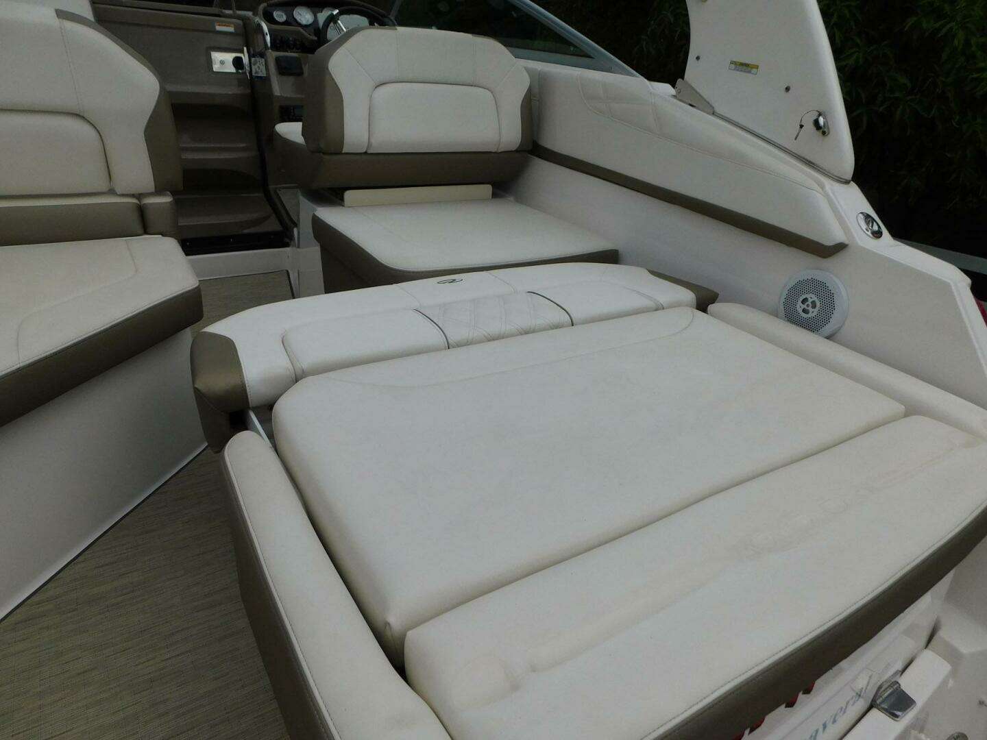 2018 Regal 26 Express - Image 24