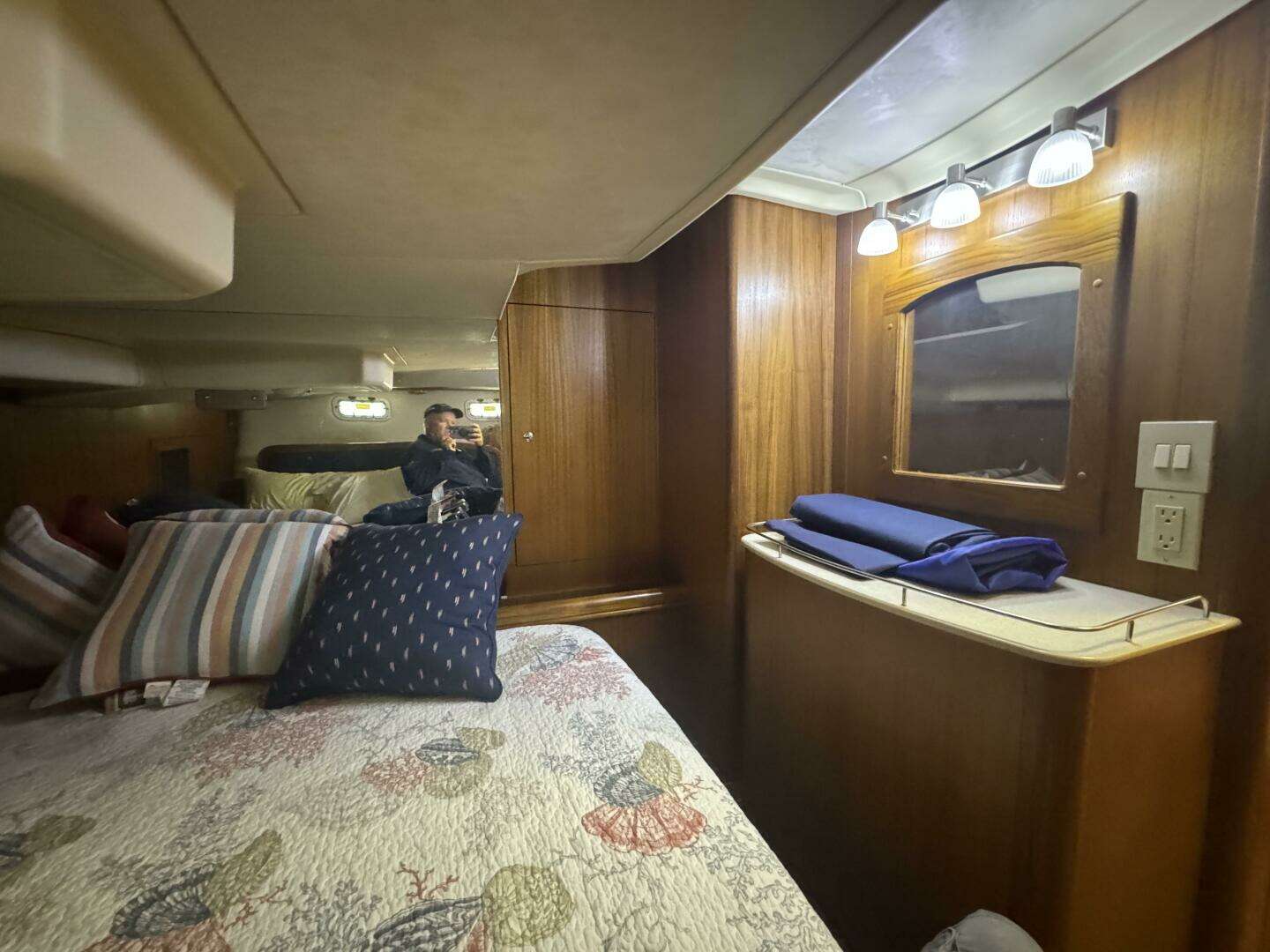 2004 Hunter — - Image 41