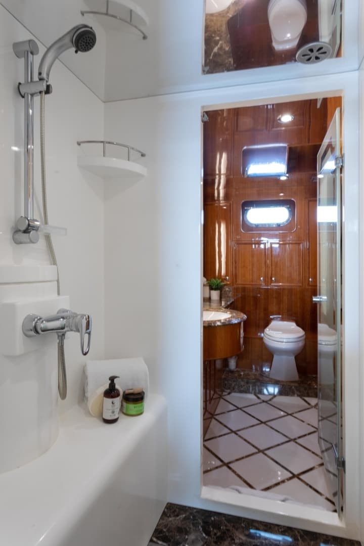 2007 Horizon Elegance 82 - Image 22