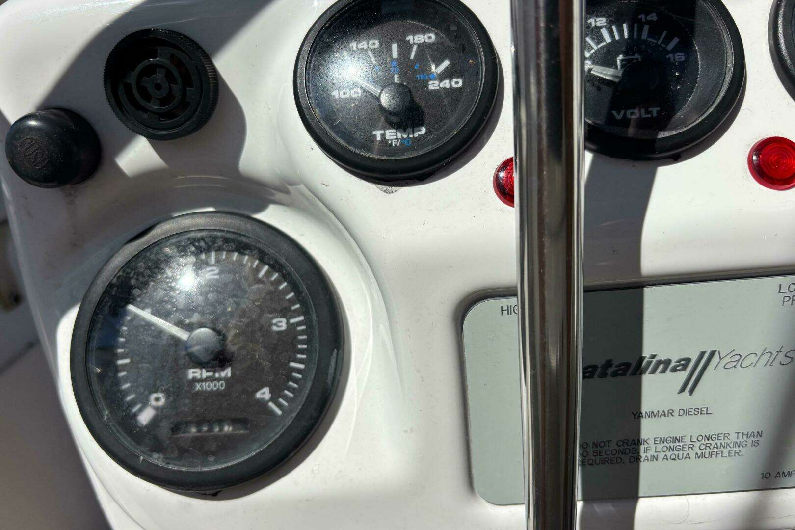 2006 Catalina 320 - Image 19