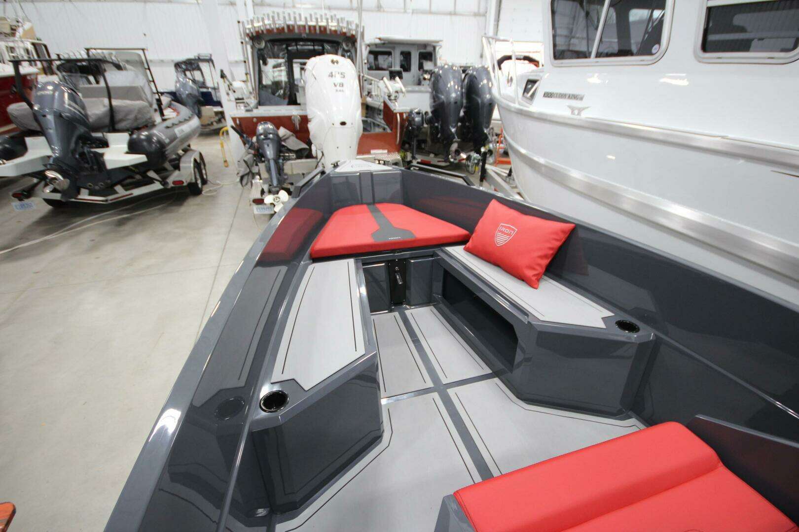 2026 Iron 827 T-Top - Image 32
