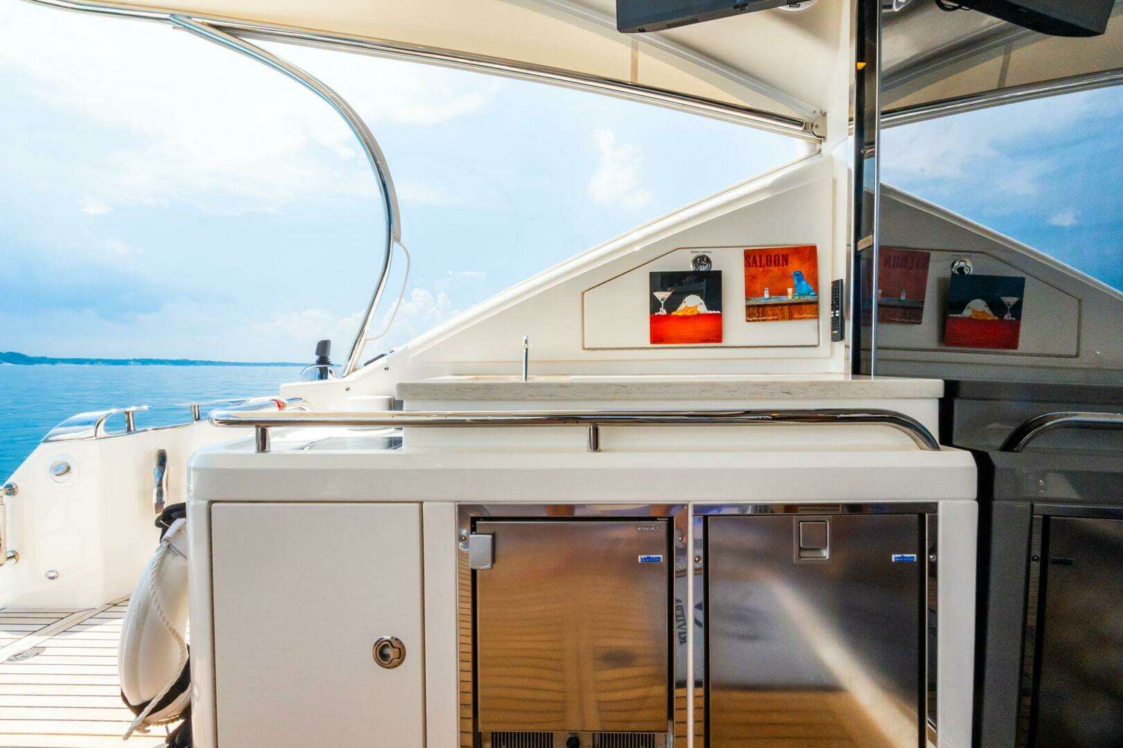 2019 Riviera 4800 Sport Yacht - Image 45