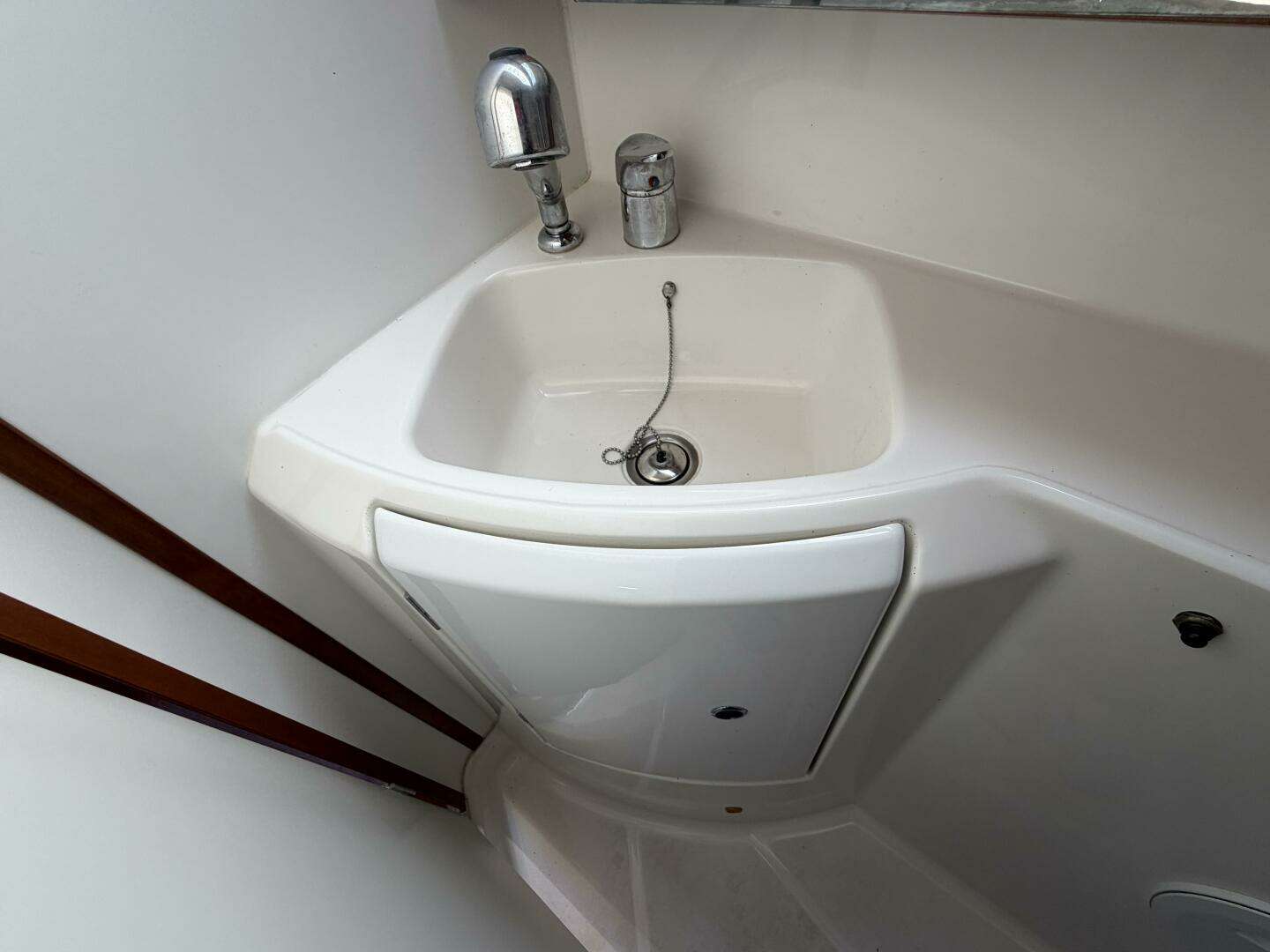 2008 Beneteau — - Image 78