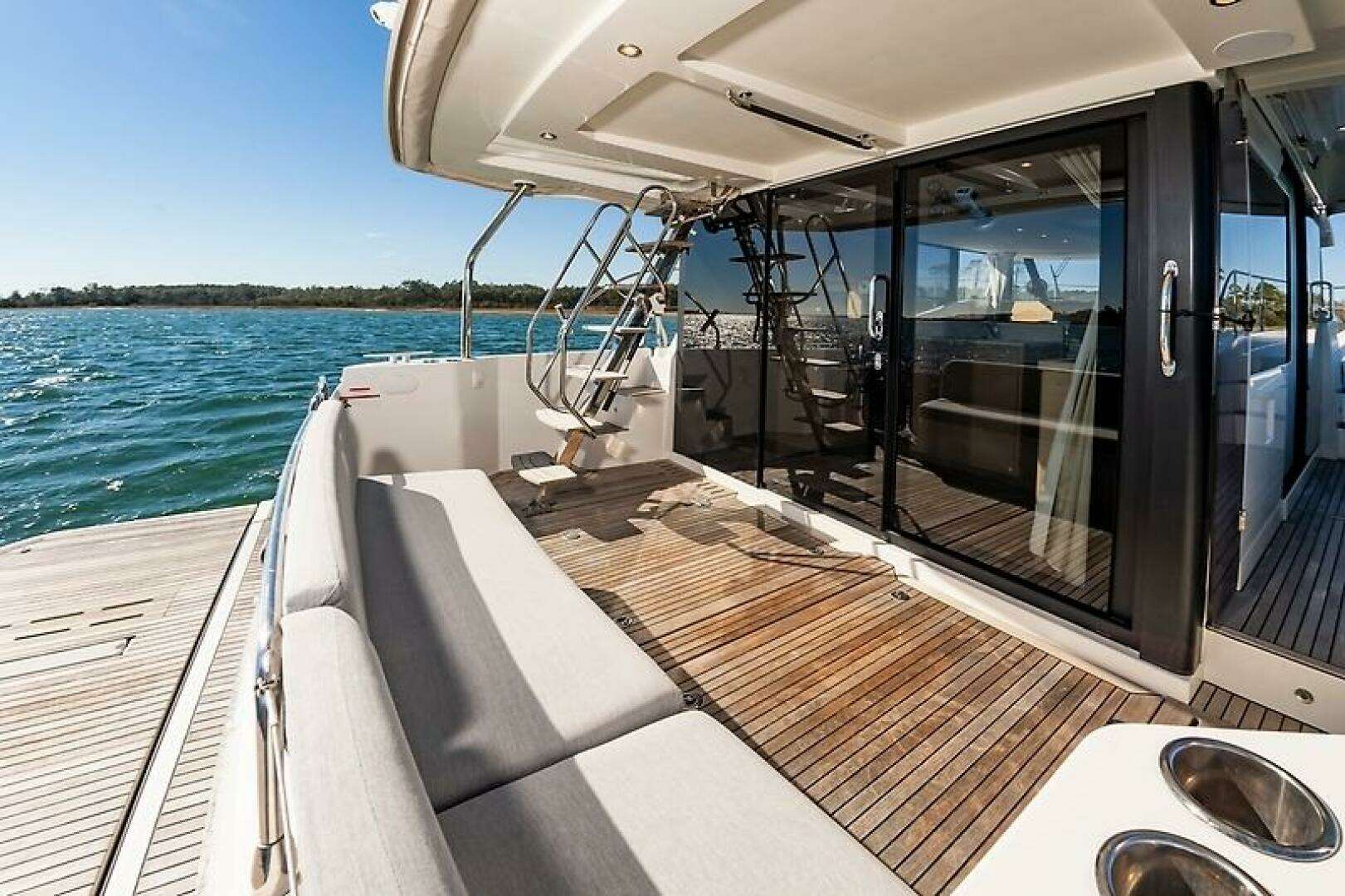 2022 Beneteau Swift Trawler - Image 8
