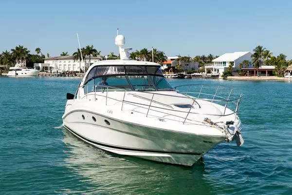 2004 Sea Ray 420 Sundancer - Image 1