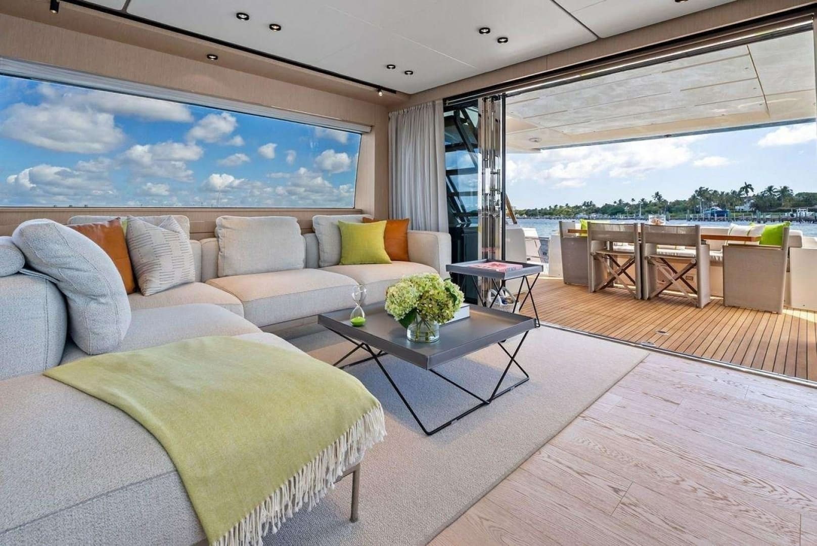 2022 Ferretti Yachts 780 - Image 34