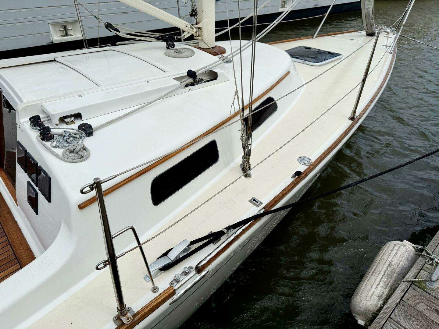 2009 e Sailing Yachts e Sailing Yachts e33 - Image 5