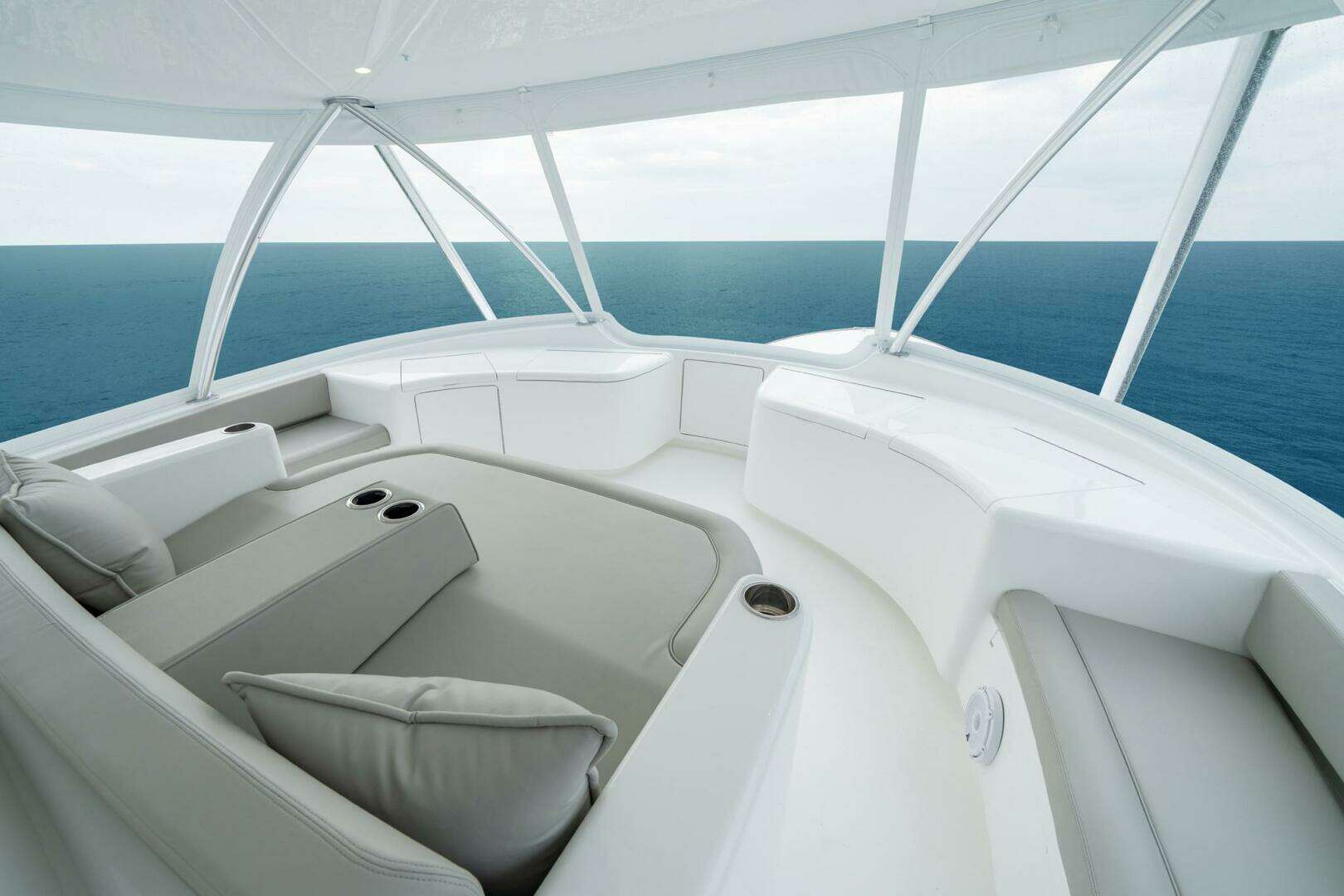 2026 Viking 82 Convertible - Image 9