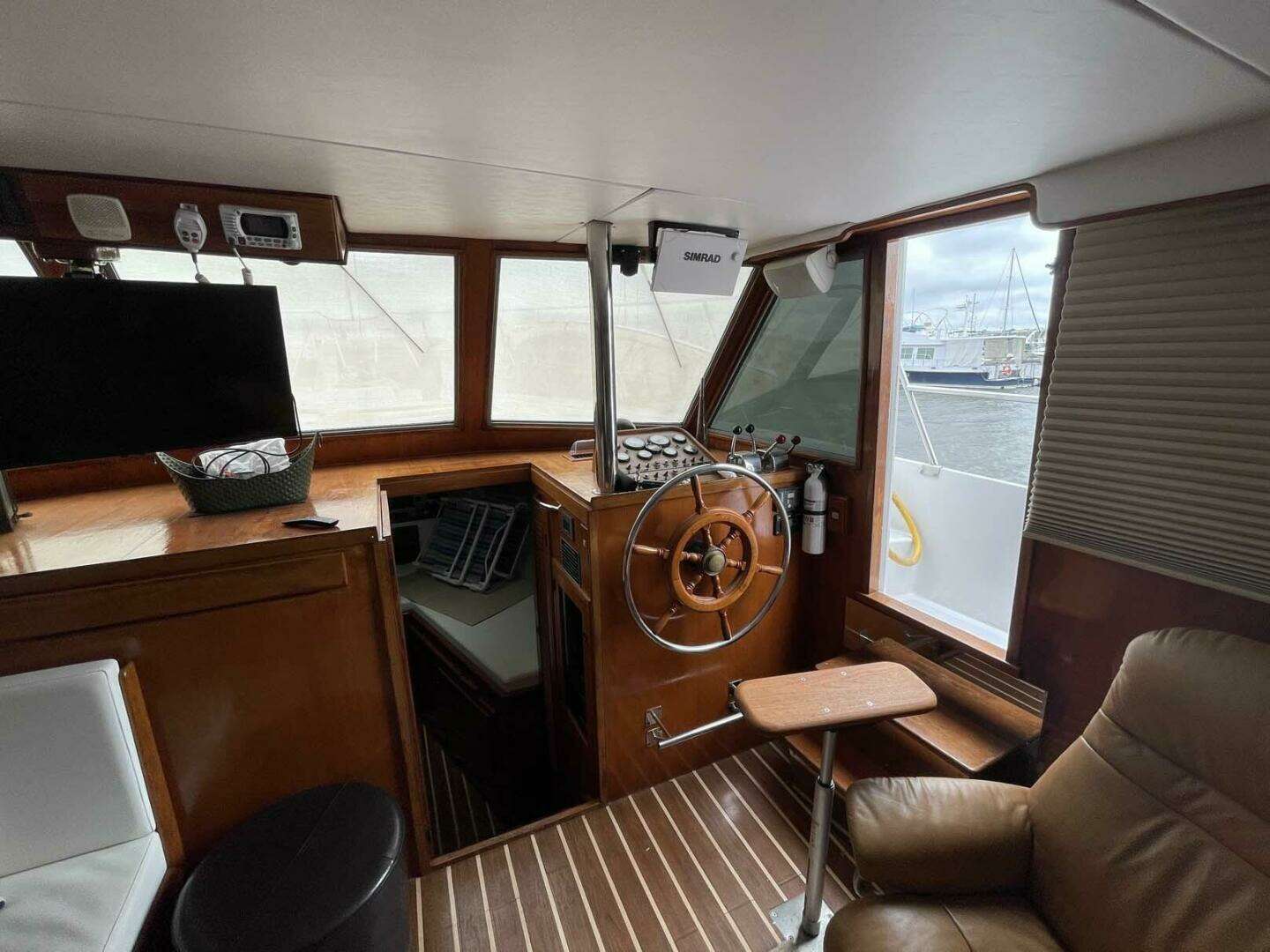 1985 DeFever 40 Offshore Cruiser - Image 11