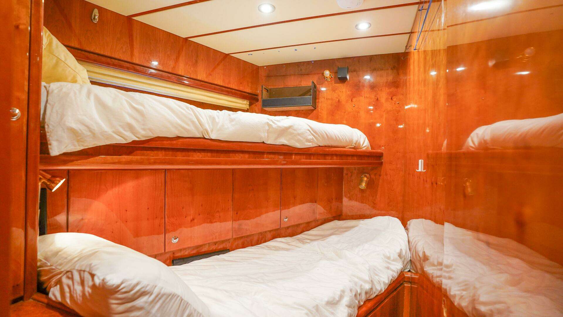 2001 Motor Yacht 82MY - Image 42