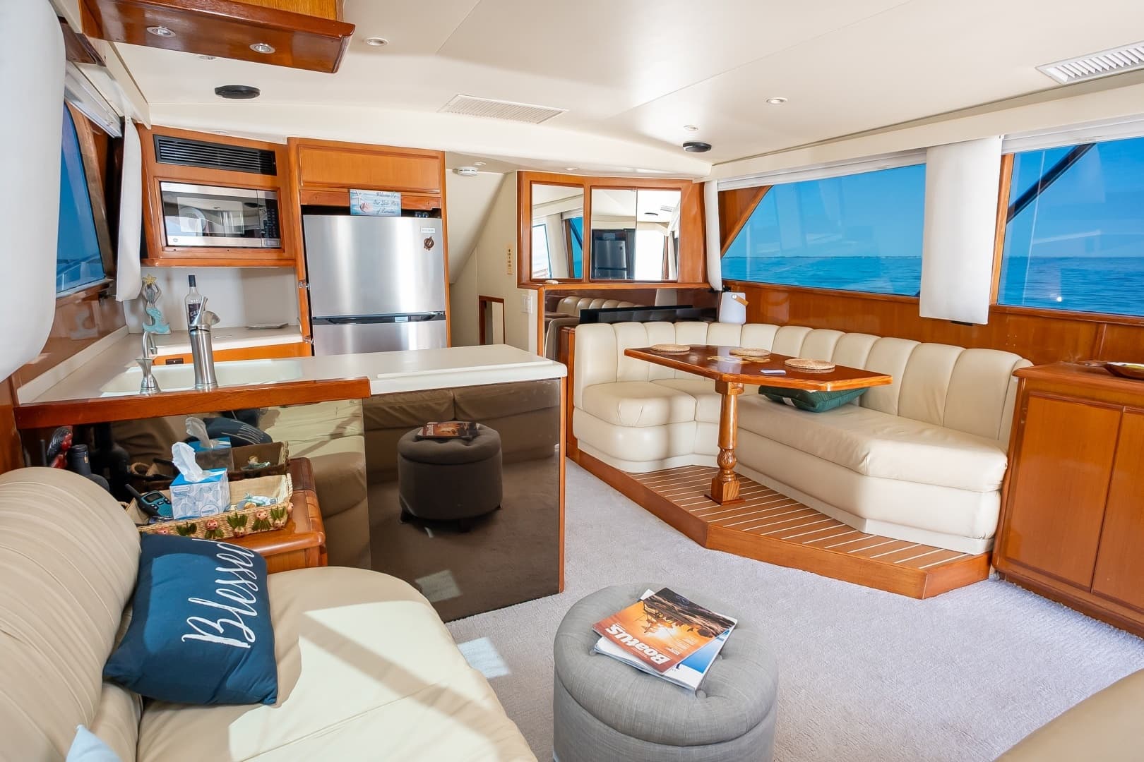 1998 Viking 47 Convertible - Image 30