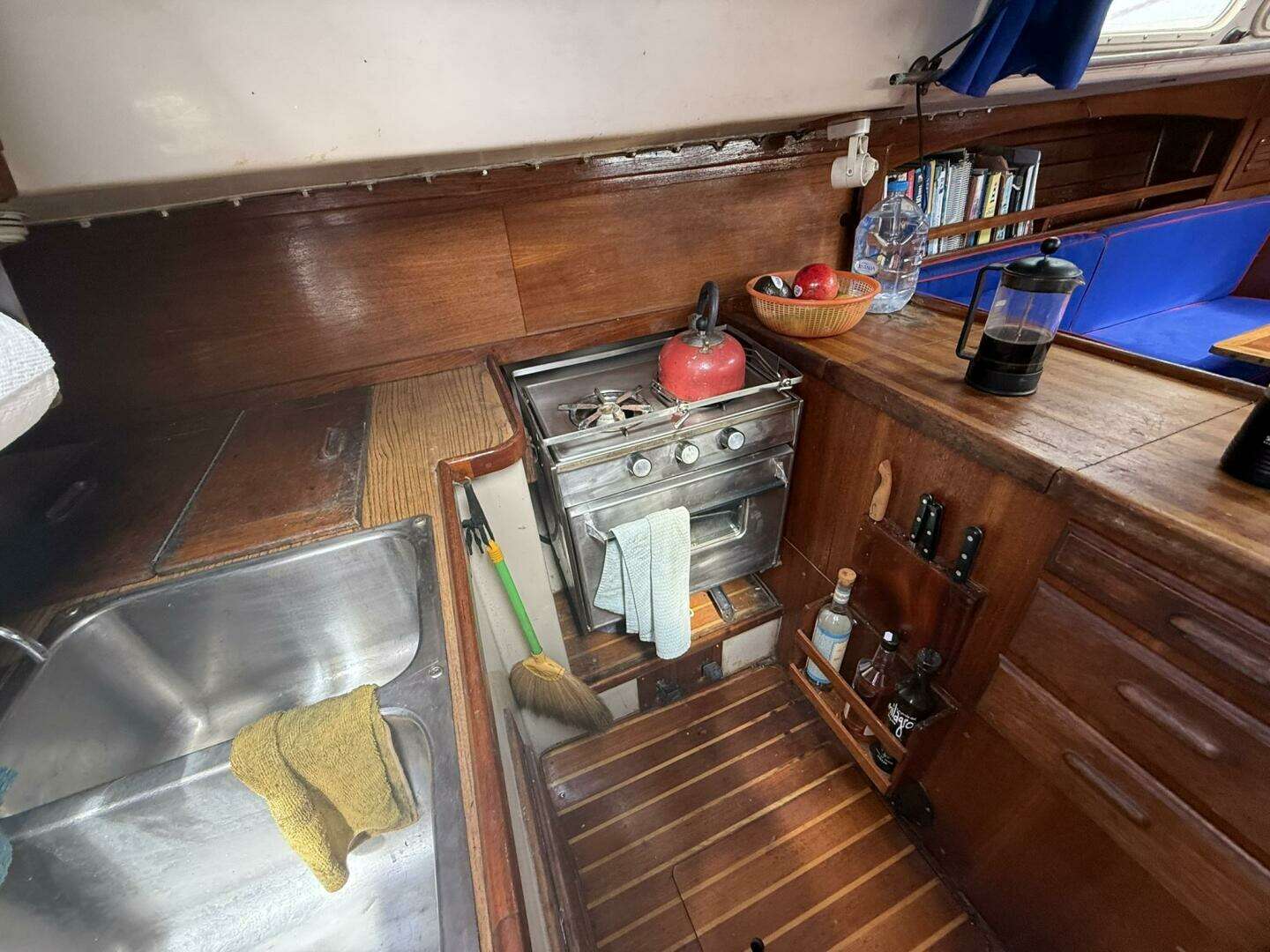 1979 Capital Newport 41S - Image 13