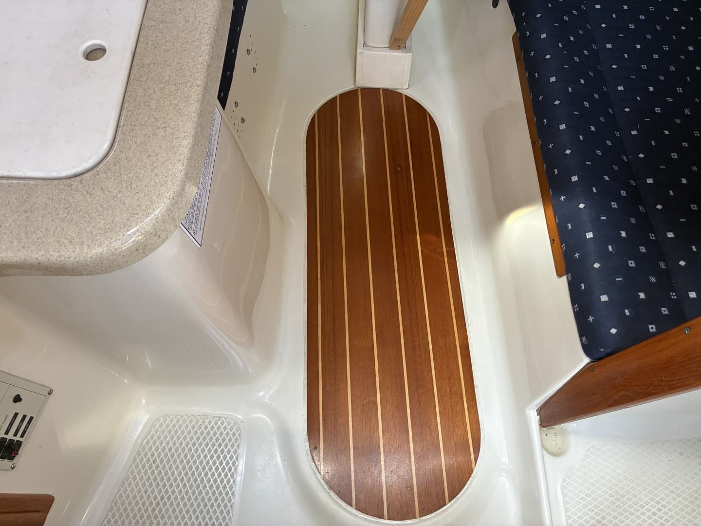 2012 Seaward 26 RK - Image 18