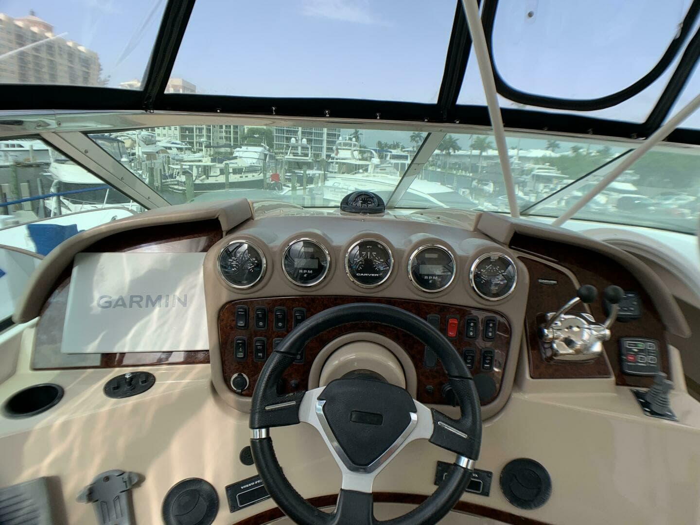 2006 Carver 56 Voyager - Image 10
