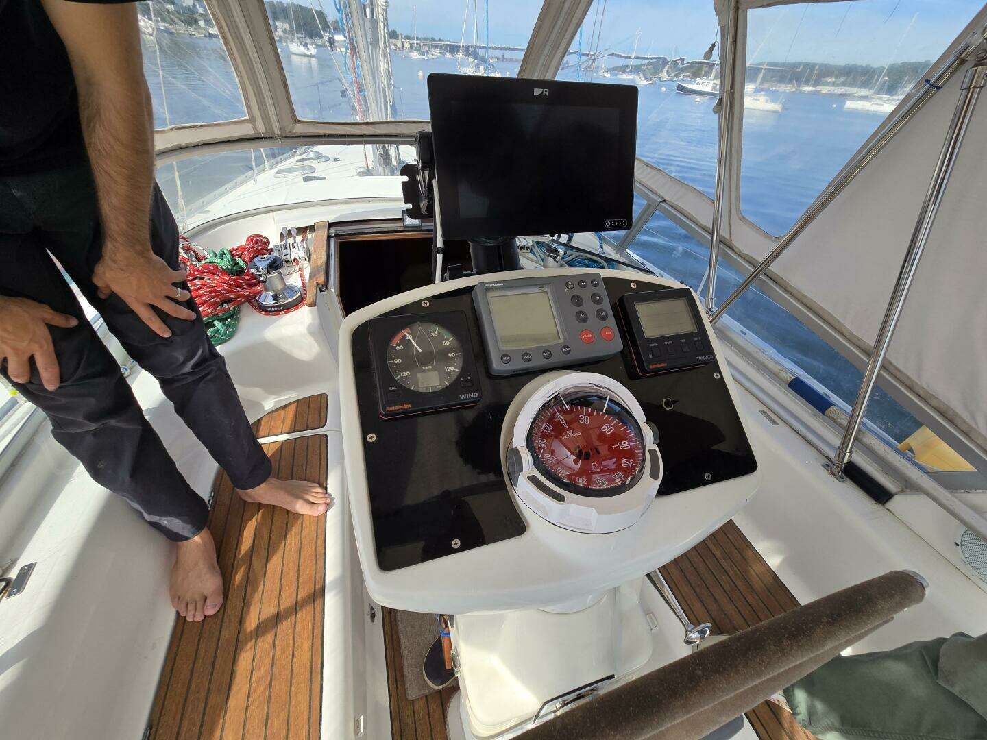 1998 Jeanneau Sun Odyssey 42 Atlantic Cruiser - Image 4