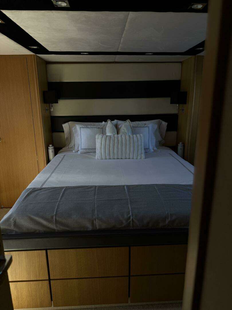 2014 Fairline — - Image 30