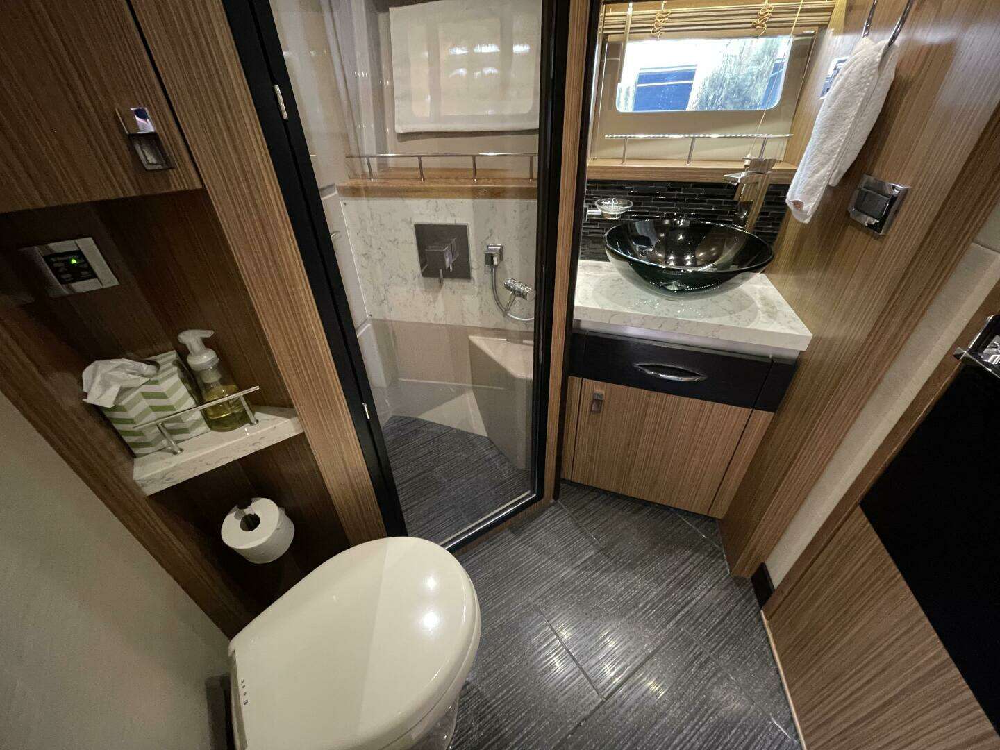 2017 Sea Ray L59 Fly - Image 38