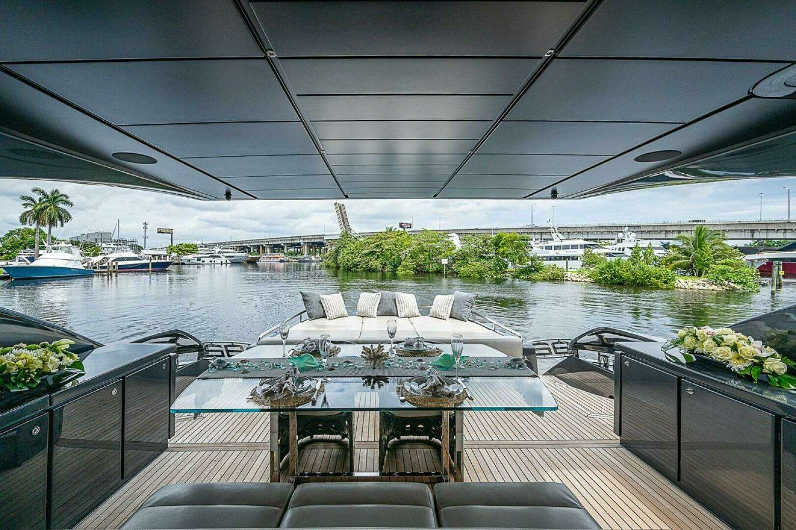 2014 Pershing Pershing 92 - Image 2