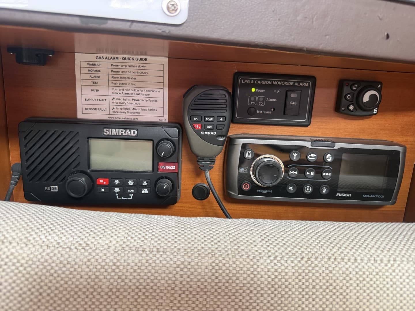 2013 Hanse 415 - Image 15
