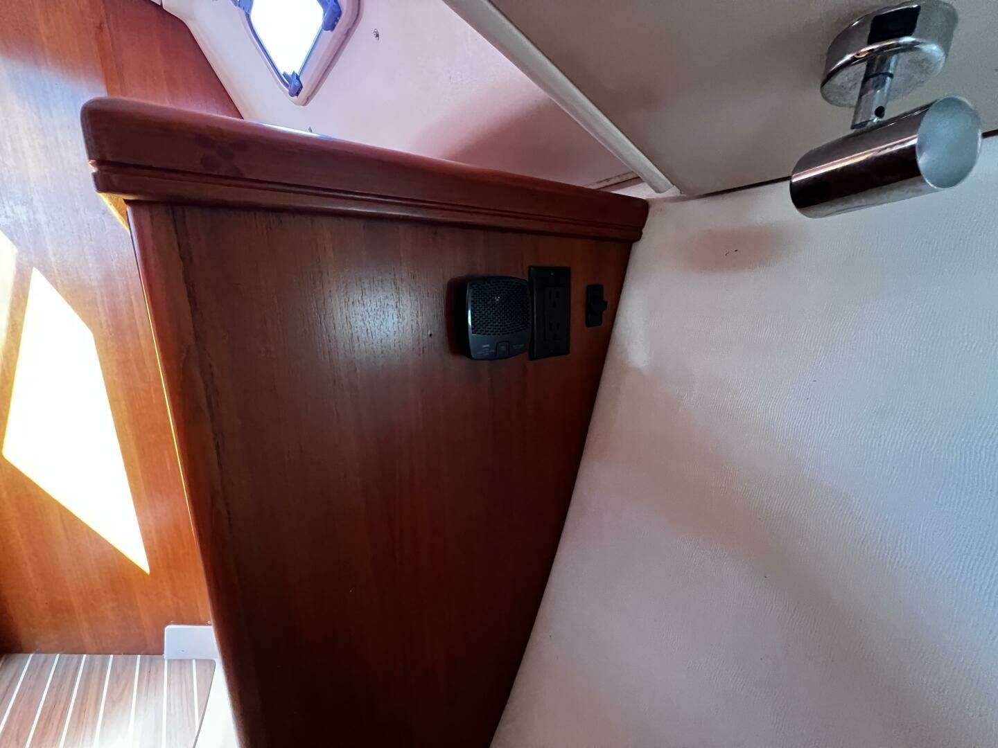 2004 Hunter 33 - Image 57