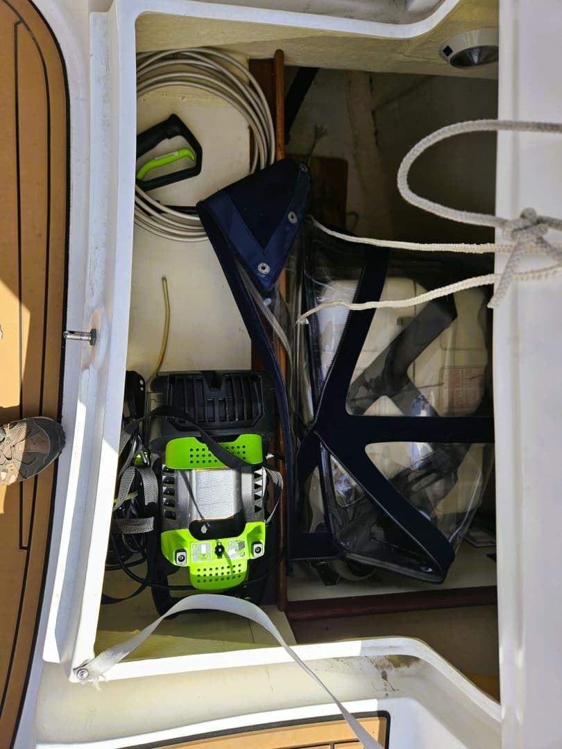2007 Hunter 41 DS - Image 13