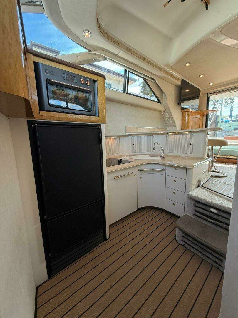 1997 Sea Ray 400 Sedan Bridge - Image 33