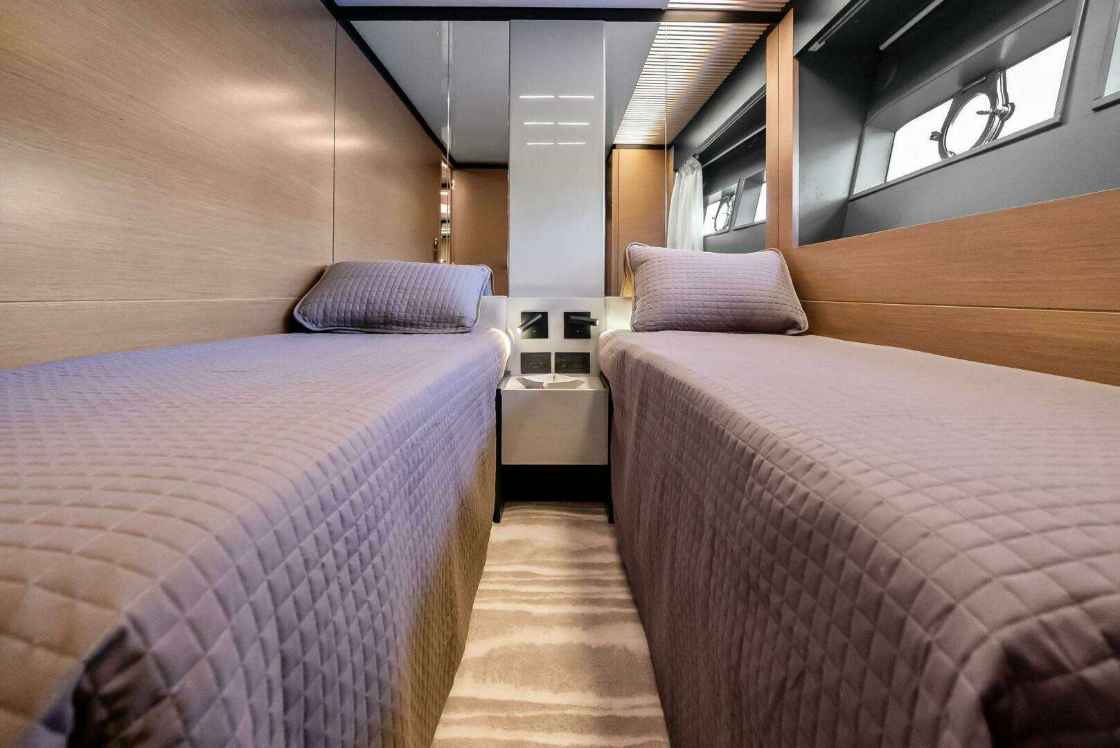 2019 Ferretti Yachts 780 - Image 50