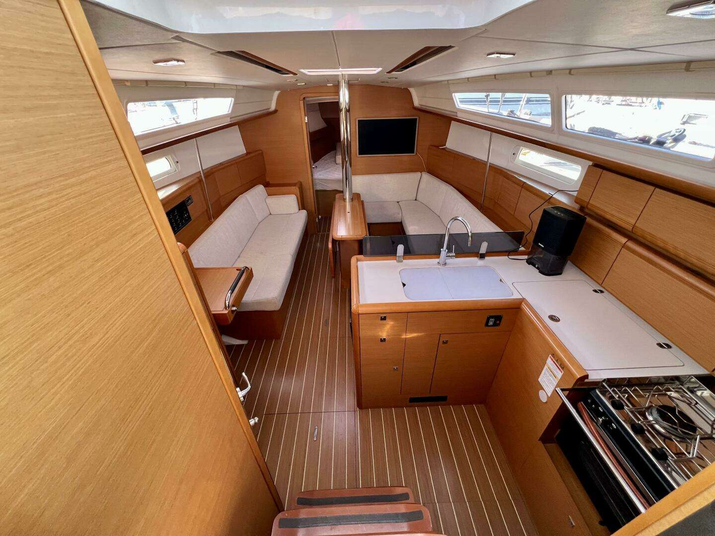 2013 Jeanneau 379 - Image 61