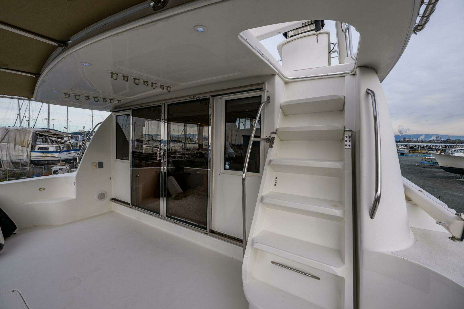 2001 Navigator 61 Pilothouse - Image 47